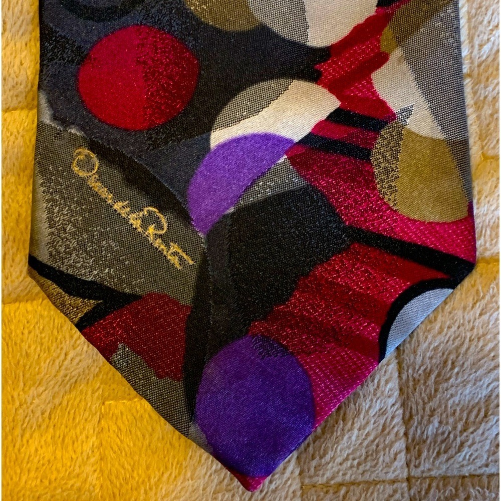 Oscar De La Renta. Beautiful bold color necktie. Grey, fuchsia, red and …